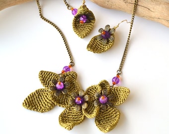 dainty golden leaves micro crochet jewelry set, delicate botanical necklace and earrings, delicate silk leaves set for mori girl