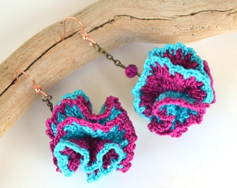 3D Spherical Lace Crochet Earrings on Bronze Chain with magenta crystals, Bicolor Turquoise and Fuchsia Crochet earrings, crochet jewelry