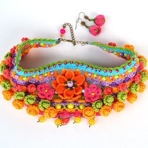 Boho Crochet Statement Necklace and earrings, Bold Mexican Choker, statement maximalist women jewelry, cute quirky summer festival necklace