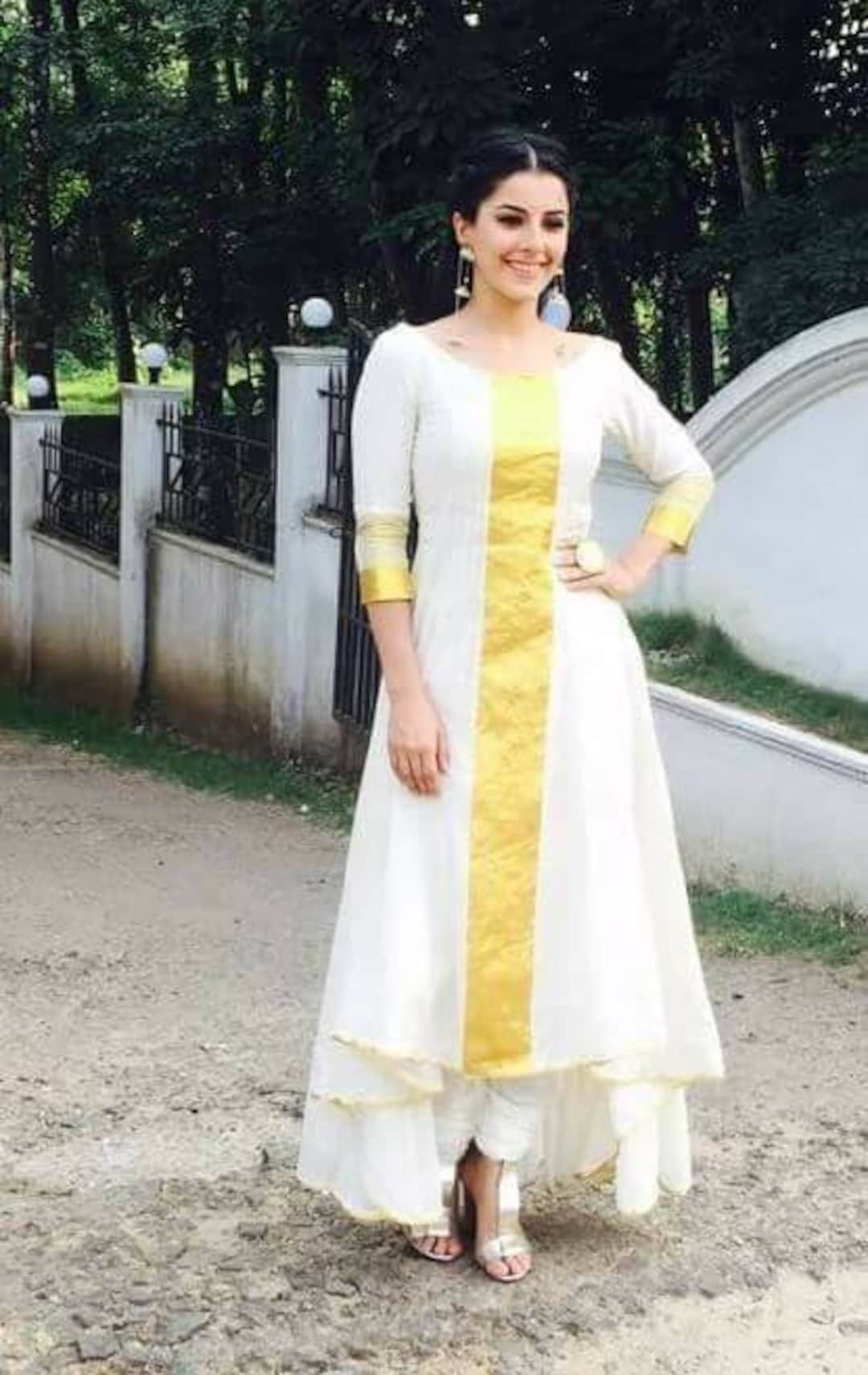 Kerala kasavu kurthi | Traditional outfits, Indian wear, Lady