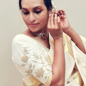 Handloom Cotton Saree: Ivory & Gold with Embroidered Blouse
