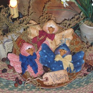 Prim Gatherings Pattern #113 by Patti's Ratties