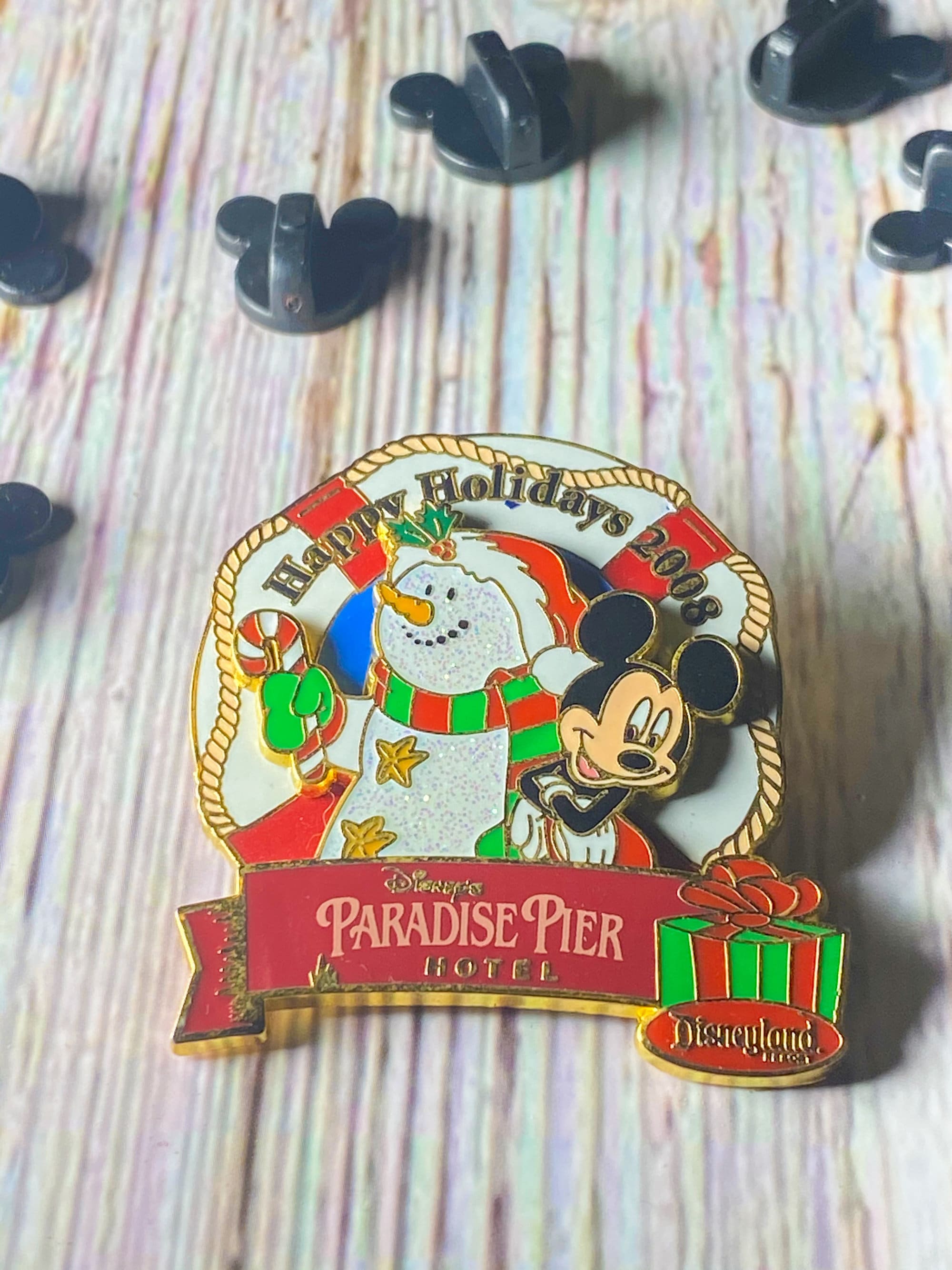 Mickey Mouse Paradise Pier Hotel Hinged Disney Pin