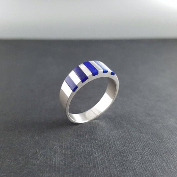 リングストライプラピスラズリとシルバー彼女へのユニークな贈り物青い