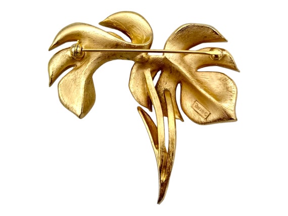 Trifari Brooch, Brushed Gold Tone Signed Trifari … - image 2