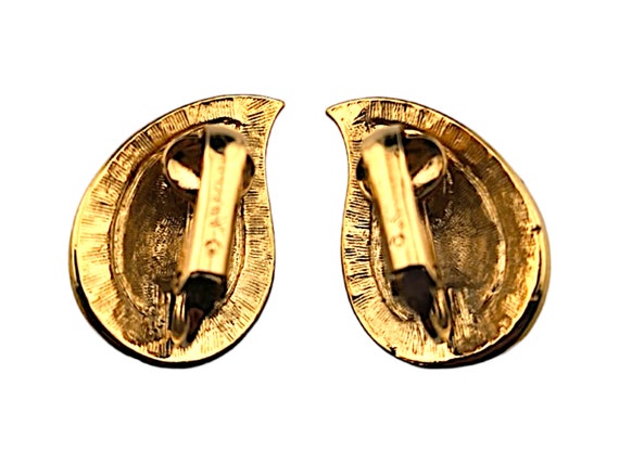 Avon Paisley Clip Earrings, Textured Gold Tone Pa… - image 2