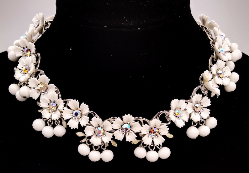 ON SALE Adorable White Flowers With Aurora Borealis Rhinestones and Dangly White Beads Necklace!