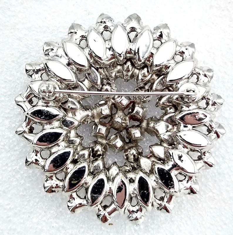 Very Fine Quality! ON SALE Bold Red and Icy Crystal Rhinestone Brooch