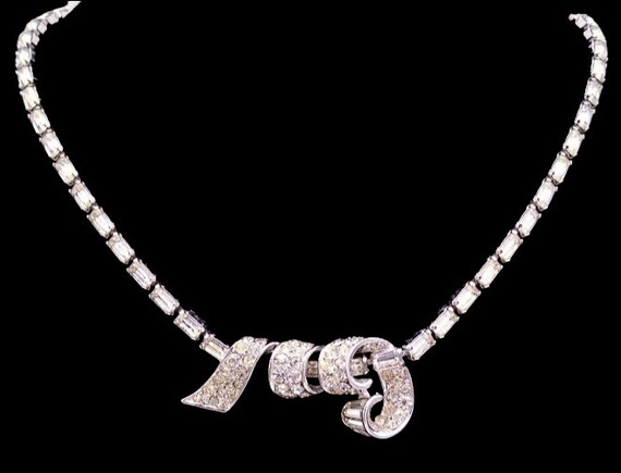 Boucher necklace best sale