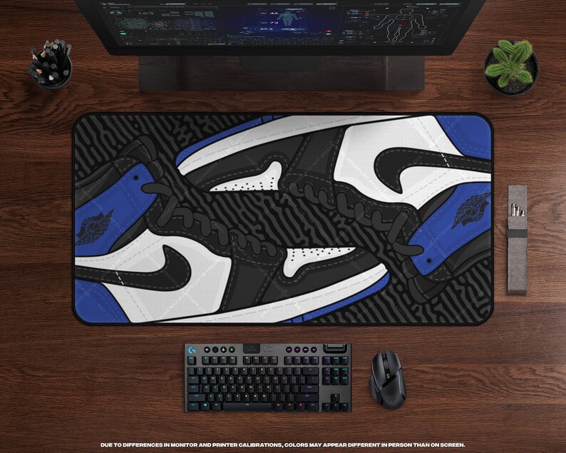 Retro Ones Gaming Desk Mat Hypebeast Sneaker Decor, XL MousePad, Large Gaming Mousepad, Mousepad XXL, Extra Large Desk Pad, Sneakerhead Fragment