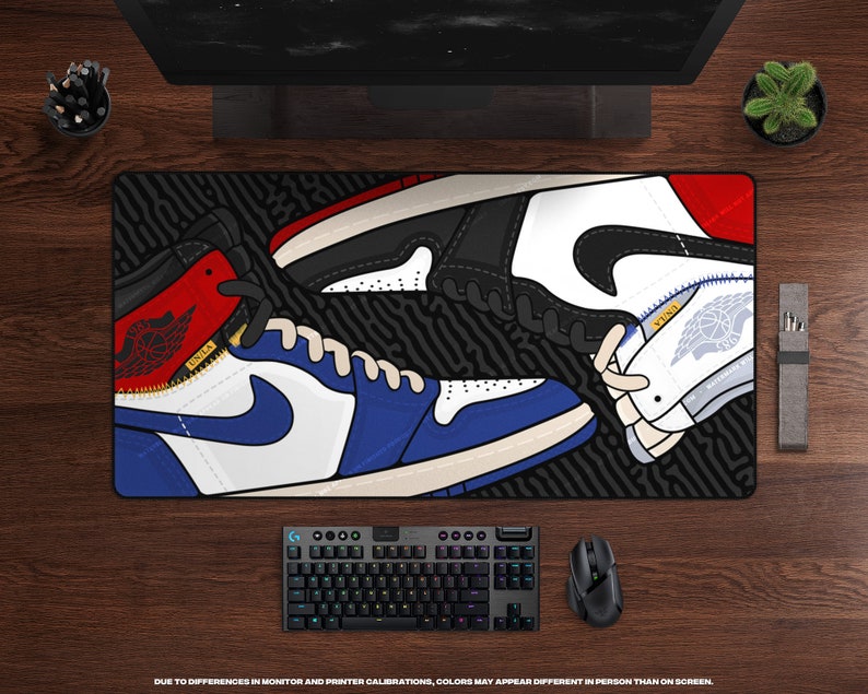 Retro Ones Gaming Desk Mat Hypebeast Sneaker Decor, XL MousePad, Large Gaming Mousepad, Mousepad XXL, Extra Large Desk Pad, Sneakerhead UNLA