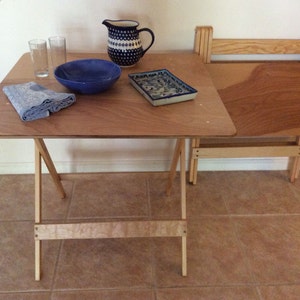 The Original EasyFold Table (Large) That Gives You &quot;Small Space Style&quot;  So That You Can Get The Most Out of Your Space and Your Budget