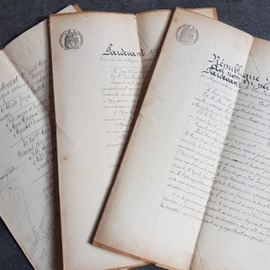 Conjunto de 3 documentos legais manuscritos franceses antigos datados de 1890. Ephemera Junk Journal Paper Vintage Stamps Letters .empire.