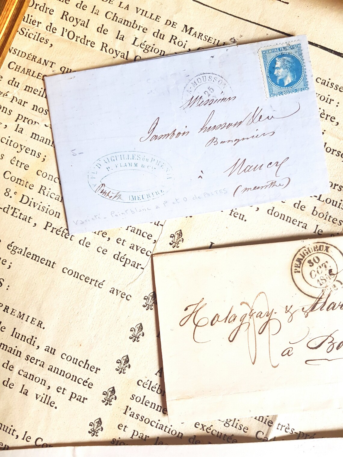 vieille tunique en 5 lettres