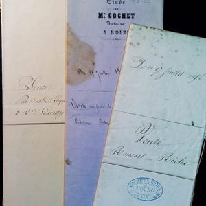 Documentos franceses, papéis do século XIX, papéis legais antigos com selos, escrita fina e elegante, papel efêmero da França, histórico