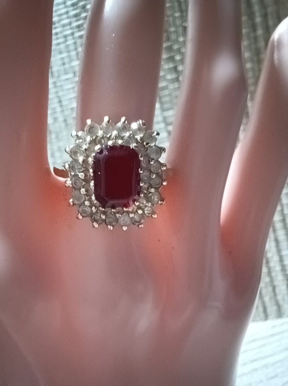 Lind 14K HGE Synthetic Ruby Ring Size 6