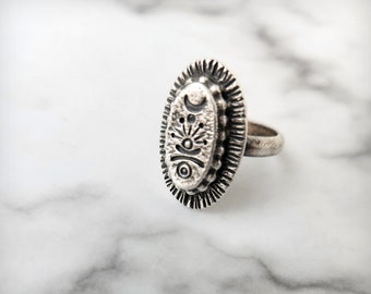 Crescent Moon Symbol Ring, Sterling Medallion Ring, Symbol Ring, Moon Worship Ring, Silver Lunar Ring, Sterling Signet Ring