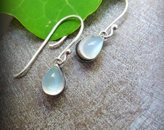 Moonstone Earrings, Adularia Moonstone Earrings, Labradorite Raindrops, Pear Shaped Earrings, June Birthstone, Cabochon Moonstone