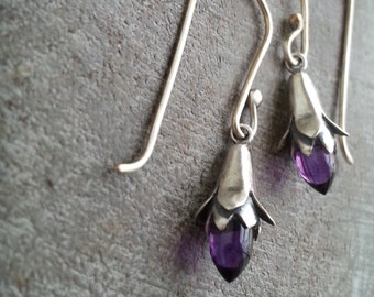 Amethyst Bud Earrings, Gemstone Buds, Amethyst Drop Earrings, Feb Birthstone Earrings, Floral Earrings, Amethyst Earrings, Bellwort Botanic