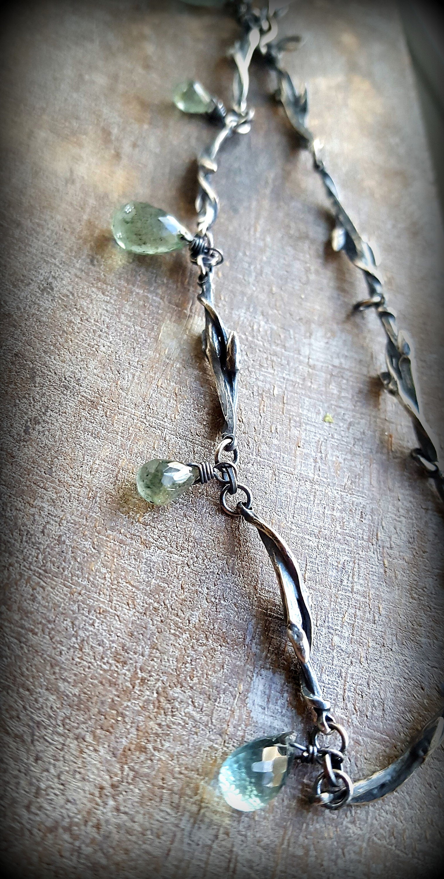 モスアクアマリンスターリングネックレス、シルバーマルチブランチ