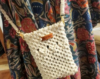 Bolso bandolera pequeño de macramé