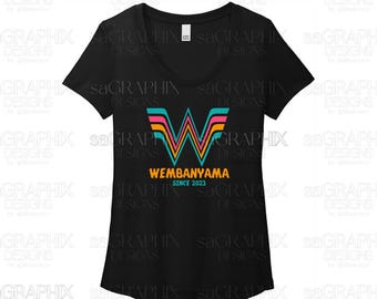¡Qué Wemby! Camiseta San Antonio Fiesta Colors - Edición Spurs / Cuello redondo para mujer