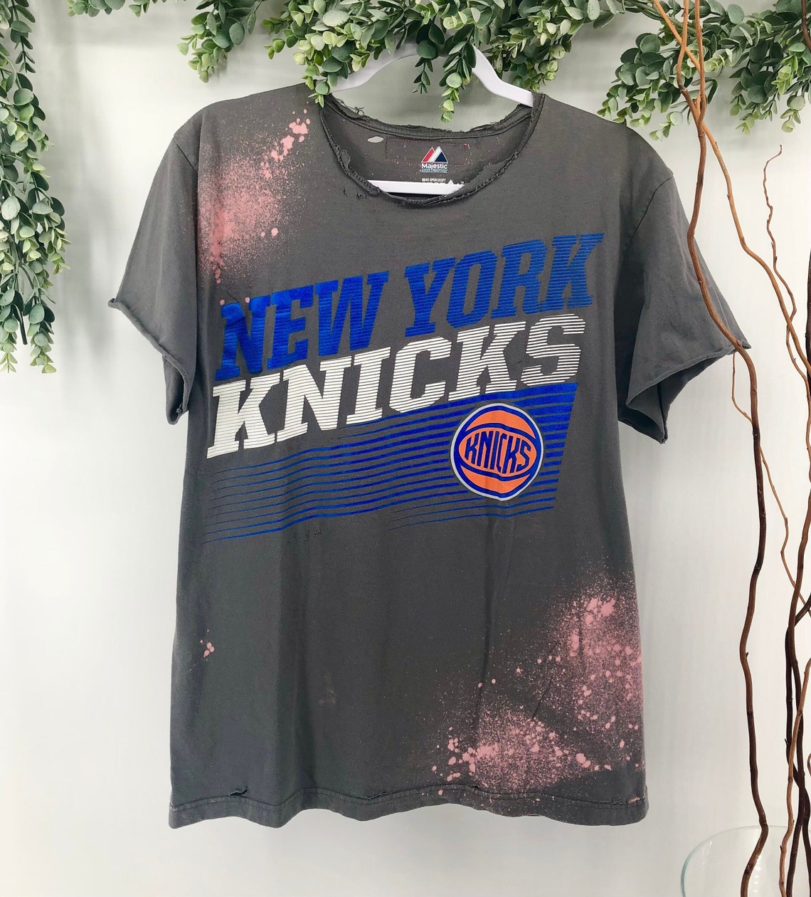 knicks graphic tee