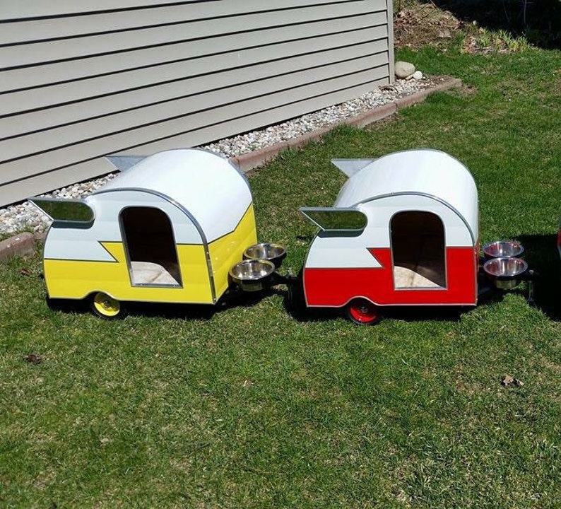 Vintage style doghouse trailer camper with wings