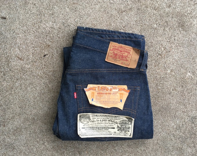 Vintage 1980s LEVIS 501 Shrink to Fit 558 Raw Dark Denim Jeans 38 X 36