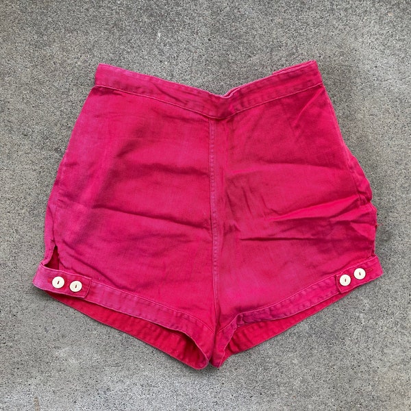 Vintage des années 1950 des années 1960 SHORT BRADLEY rouge taille haute zippé pour femme Taille 24, 25 petit coton sanforisé Levis pantalon Jeans