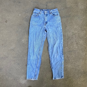 Vintage 1990s Womens LEVIS 550 Relaxed Fit Tapered Leg High Waisted Denim JEANS Size 27 x 30 Zipper Fly Distressed Wash 501 Boyfriend USA