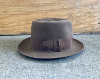 Vintage 1930s 1940s SEEROE Brown Fur Felt FEDORA Hat Size 6 7/8 Small Antique Workwear Borsalino Stetson