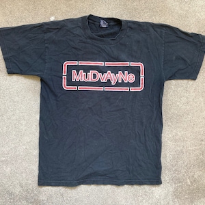 Vintage 1990s MUDVAYNE Black Cotton Crewneck T-SHIRT Size Large Concert Tour Nu Metal Korn Rob Zombie Grunge Pushead Goth