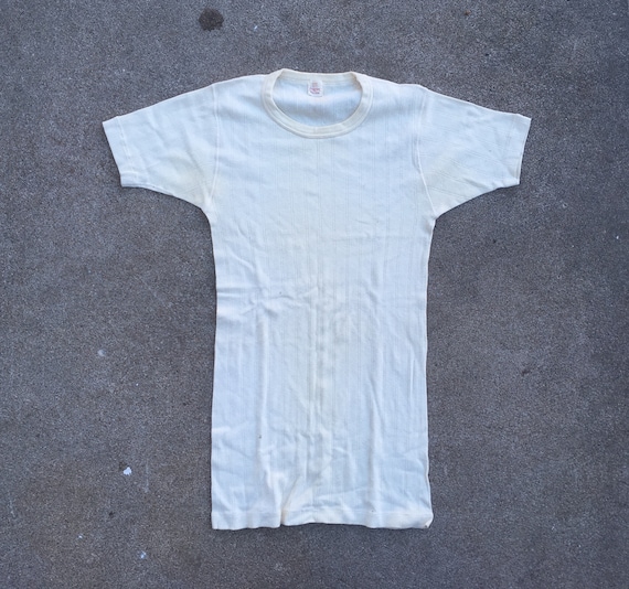 Vintage 1950s PILGRIM Distressed Ribbed White Cott