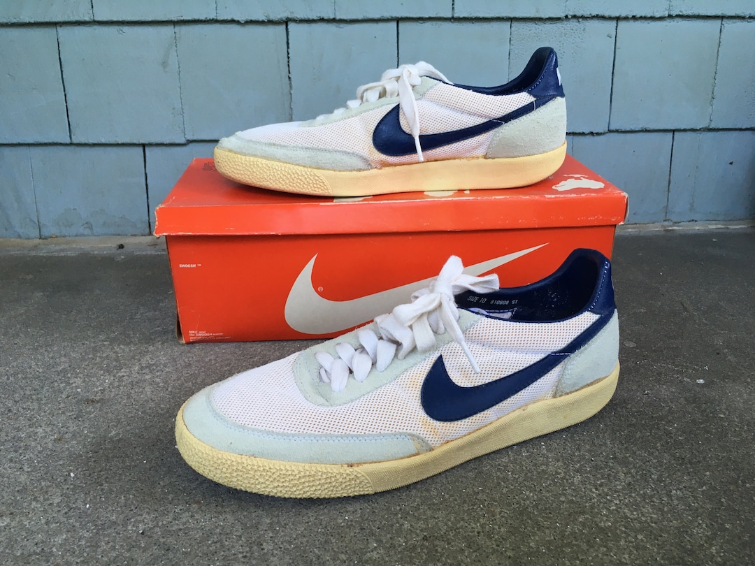 ヴィンテージ 1980 年代 NIKE KILLSHOT ホワイト & ブルー ヴィンテージ 1980 年代 NIKE KILLSHOT ホワイト & ブルー