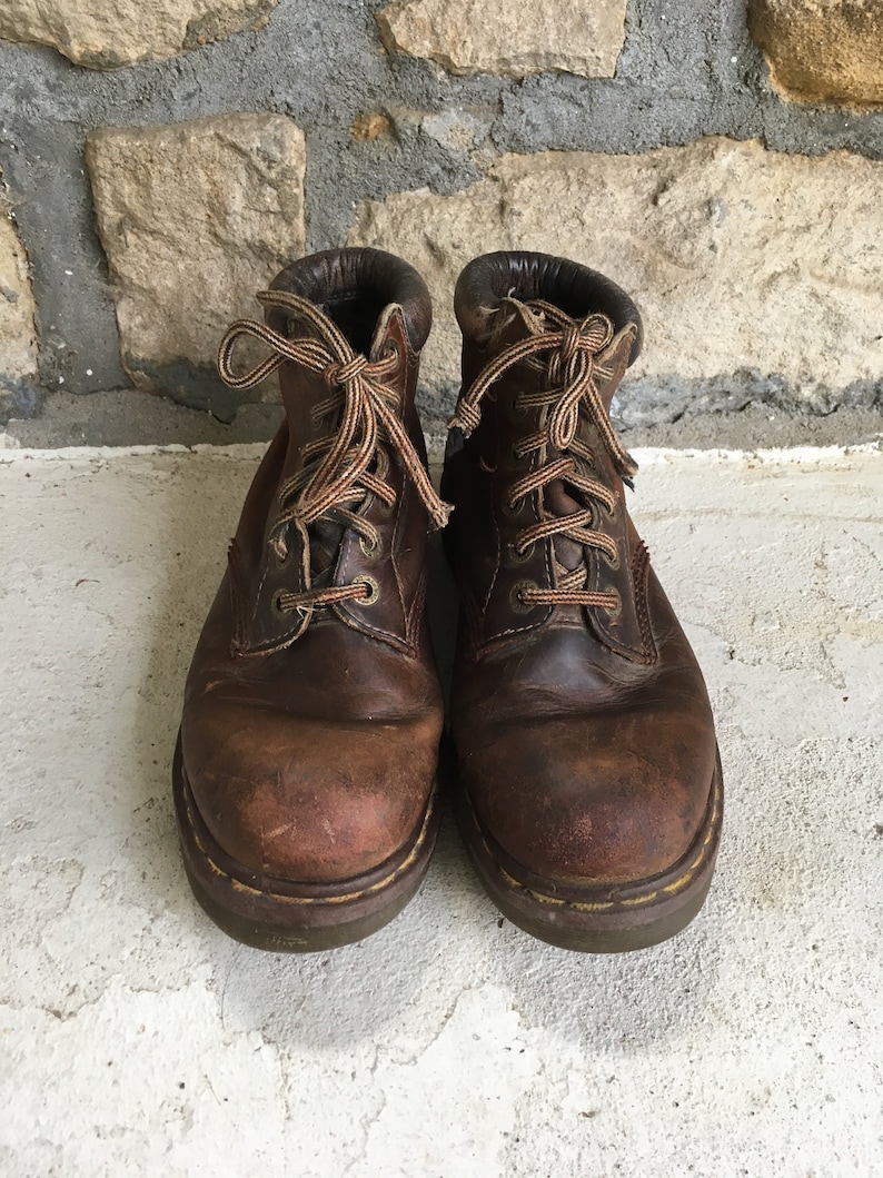 Vintage 1990s Mens DOC MARTENS Distressed Brown Leather Lace Up Boots Size US 9 9.5 Made in England Hipster Grunge