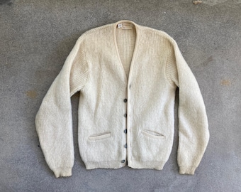 Suéter tipo cárdigan blanco con botones y mohair de Brent de la década de 1960, talla pequeña y mediana, de punto peludo y grunge de Cobain