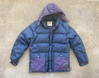 Vintage 1970s ADVENTURA Two Tone Blue Purple Nylon Quilted PUFFER JACKET Coat Size Extra Large Winter Puffy Down