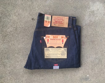 DEAD STOCK 90s LEVI'S 501 MADE IN USA