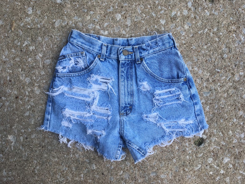 Super Distressed Denim Shorts Flash 