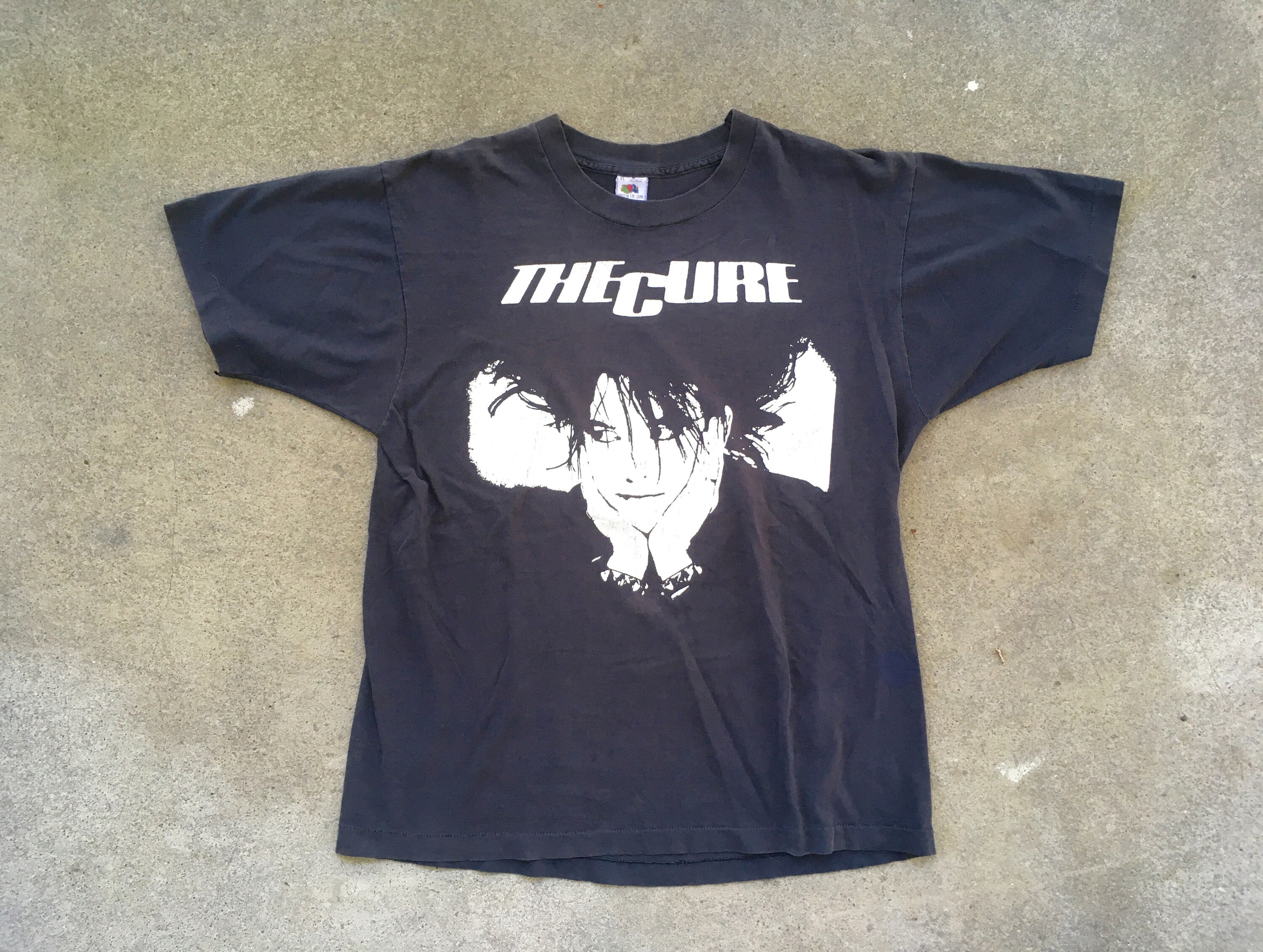 Vintage THE CURE Distressed Black T-SHIRT - Denmark
