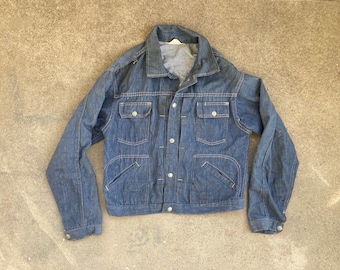 Vintage 1990s LEVIS 70598 Distressed Denim Work JEAN JACKET