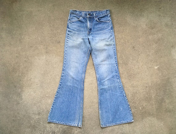 levis bell bottom jeans