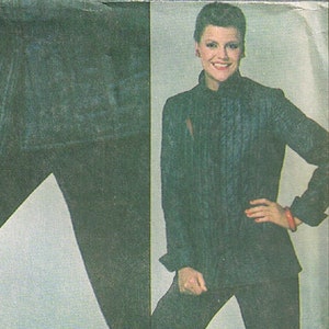 Quilted Boxy Jacket Stand Up Collar Toggle Closure Side Seam Pocket Long Sleeve Turn Back Cuff Vtg 70s Simplicity 9305 Sewing Pattern 6 8 10