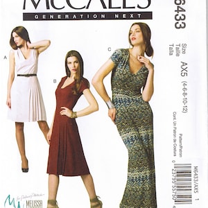 Passeignetes Vorder- und Schulterfaltenkleid Maxi oder Knie länge Rücken Reißverschluss V Hals McCalls 6433 Palmer Pletsch Schnittmuster Gr. 4 6 8 10 12