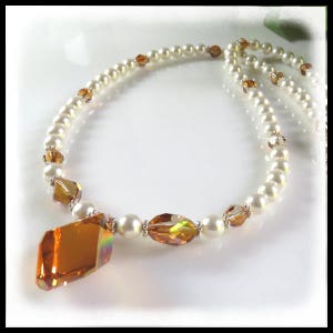 1625, White pearls and crystal copper Swarovski crystal necklace, White and copper jewelry, long necklaces, copper jewelry, white jewelry,