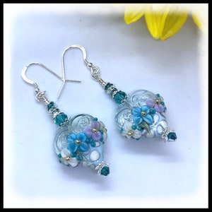 2484E Blue and white floral heart earrings, flower heart earrings, blue floral earrings, mothers day jewelry, lampwork jewelry, handmade image 1