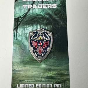 Zelda Link Triforce Shield Lapel Pin 1&quot; Legend of Zelda Nintendo