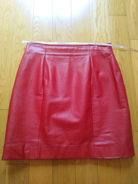 Vintage red leather miniskirt S or XS, circa 1980… - image 2