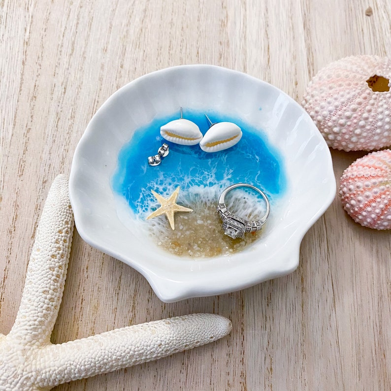 Scallop Shell Beach Resin Ring Bowl Handmade Ocean Resin Art image 4